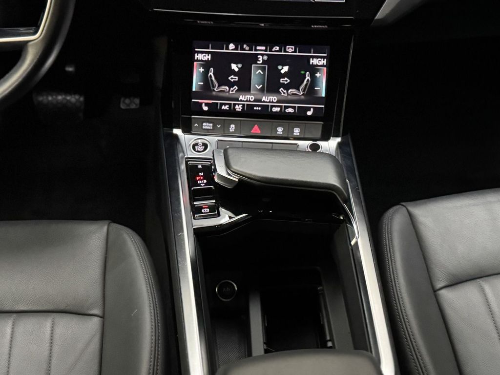 Audi e-tron 2022