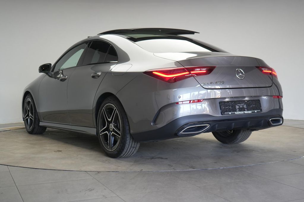 Mercedes-Benz CLA 200 2025