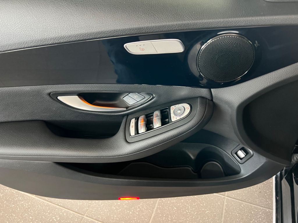 Mercedes-Benz C 300 2019