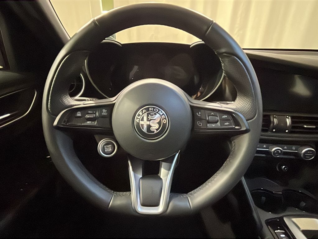 Alfa Romeo Giulia 2023