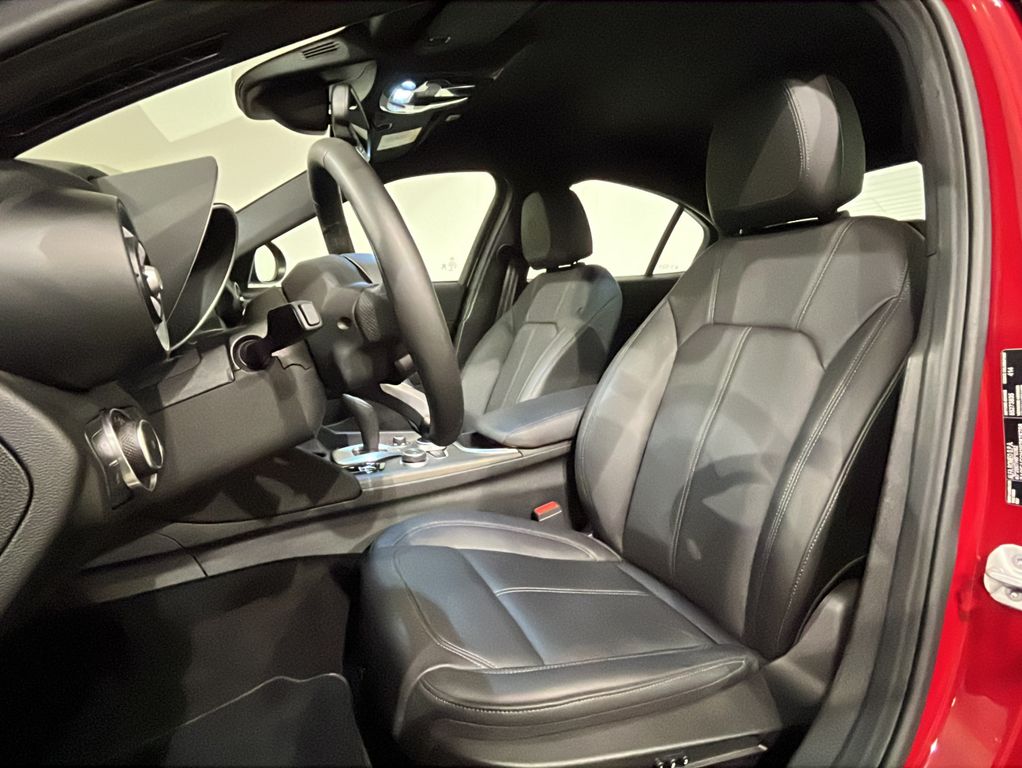 Alfa Romeo Giulia 2023