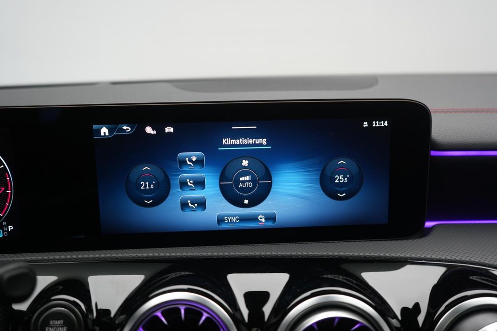 Mercedes-Benz CLA 200 2025