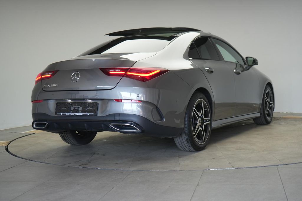 Mercedes-Benz CLA 200 2025