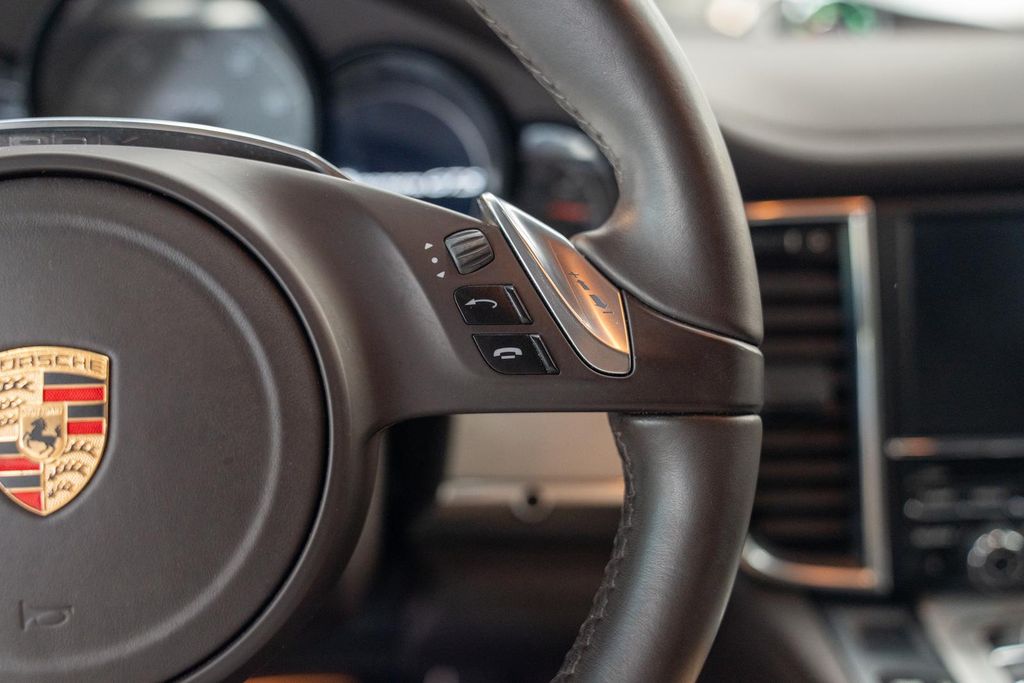 Porsche Panamera 2013