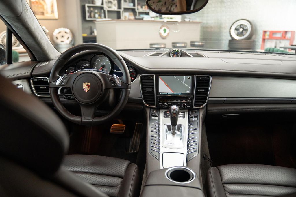 Porsche Panamera 2013
