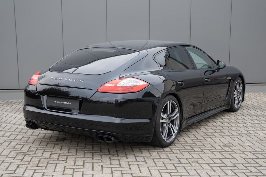Porsche Panamera 2013