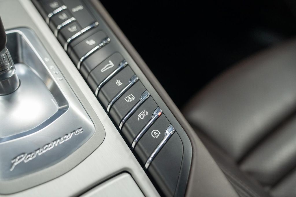 Porsche Panamera 2013