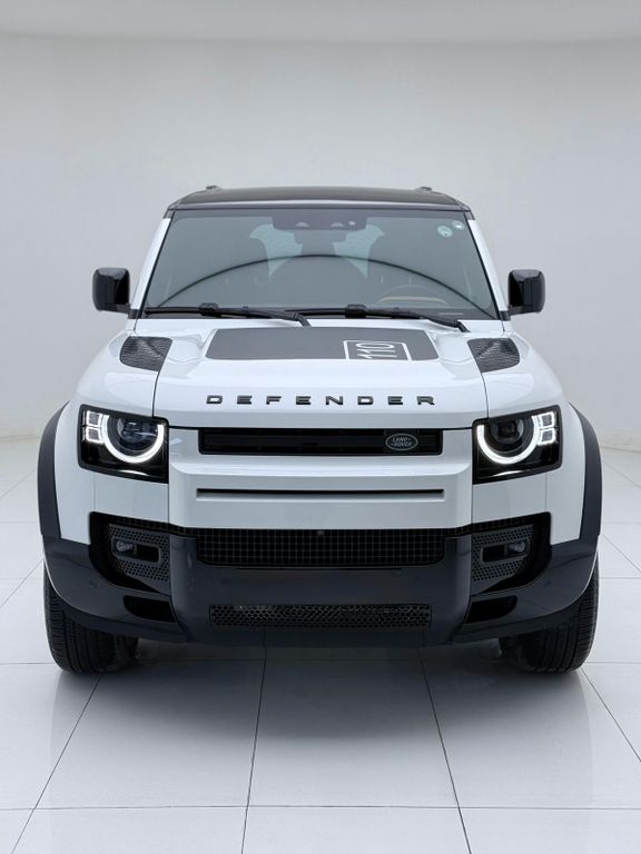 Land Rover Defender 2024
