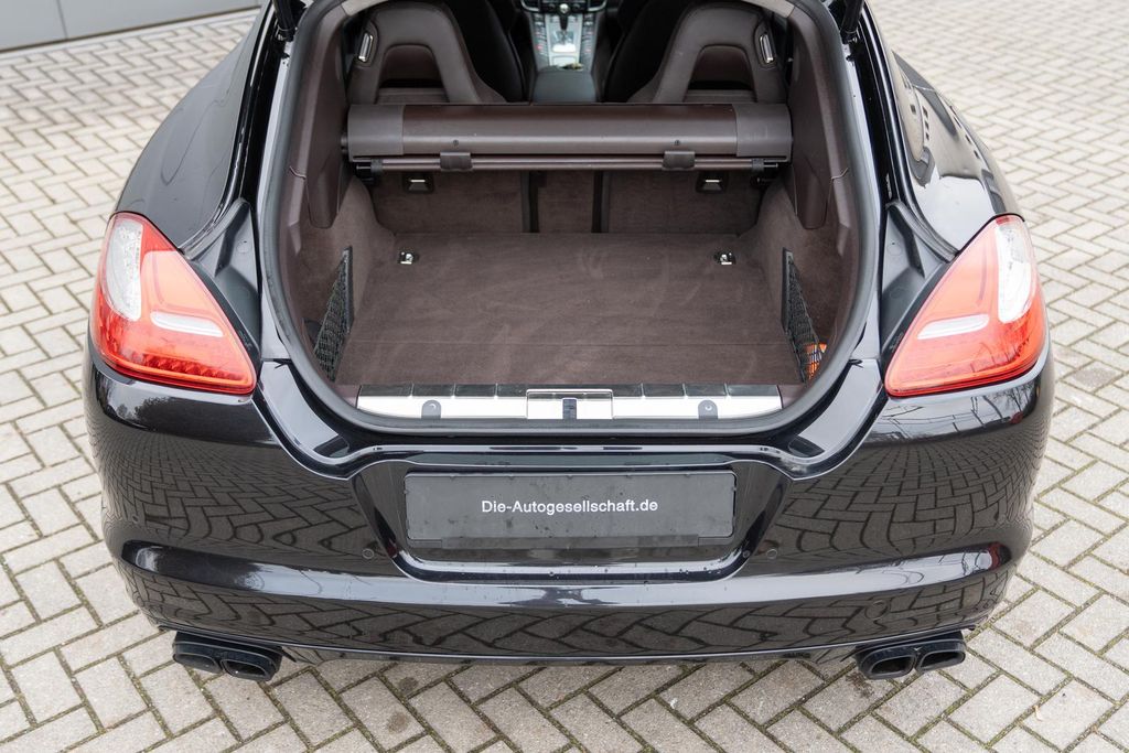 Porsche Panamera 2013