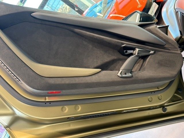 Lamborghini Revuelto 2025