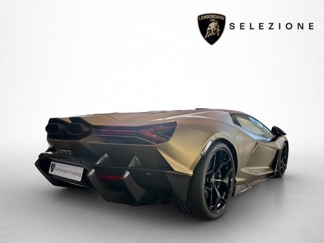 Lamborghini Revuelto 2025