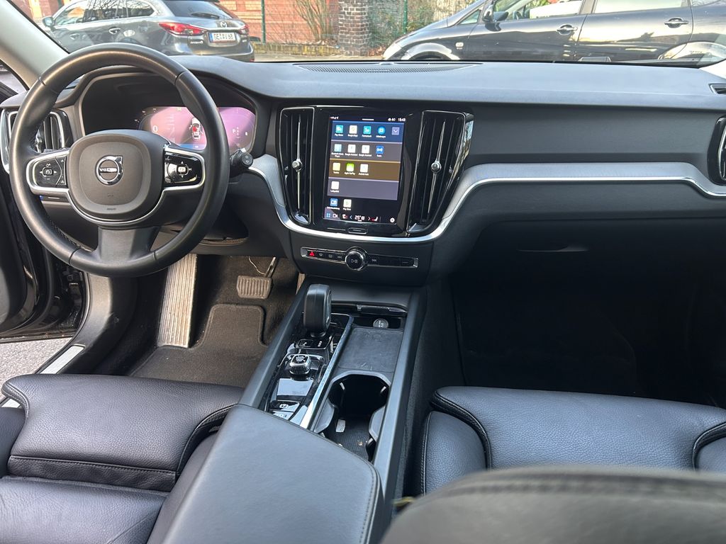 Volvo V60 Cross Country 2022