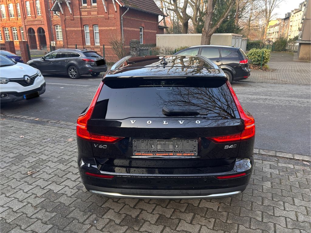 Volvo V60 Cross Country 2022