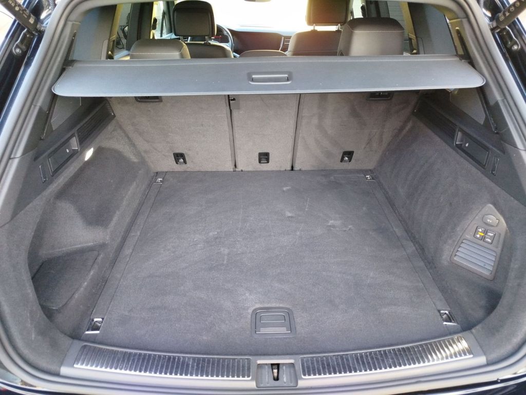 Volkswagen Touareg 2021