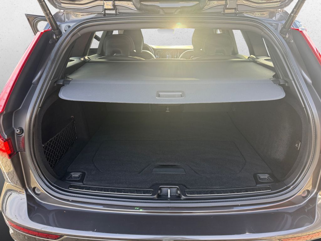 Volvo V60 Cross Country 2022