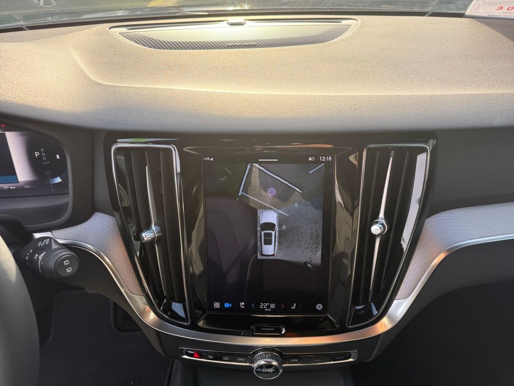 Volvo V60 Cross Country 2022