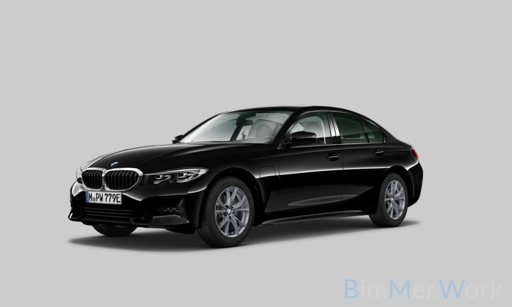 BMW 330 2020