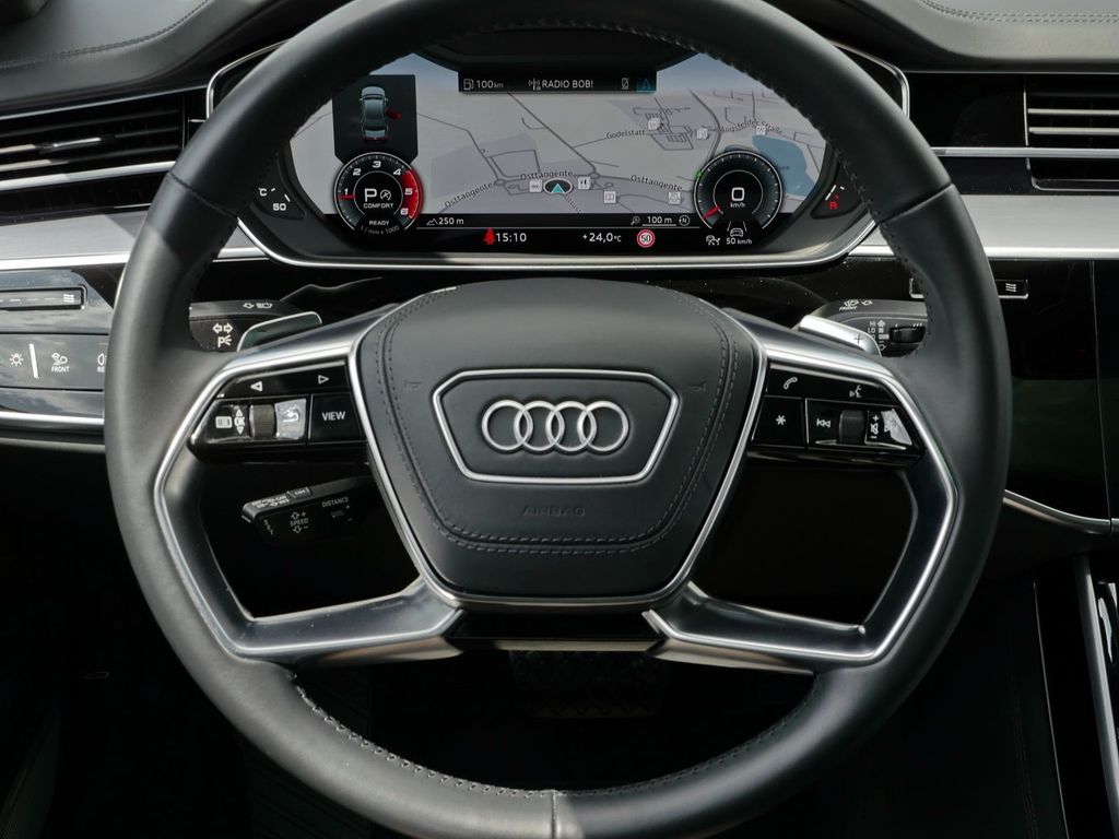 Audi A8 2022