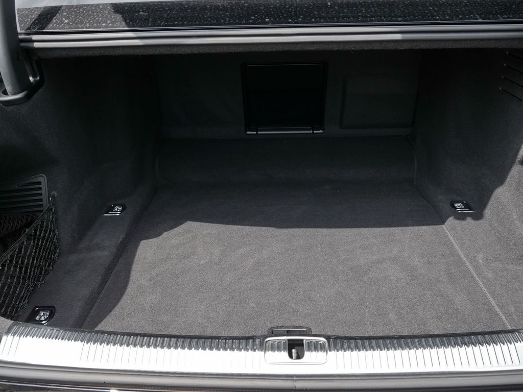 Audi A8 2022