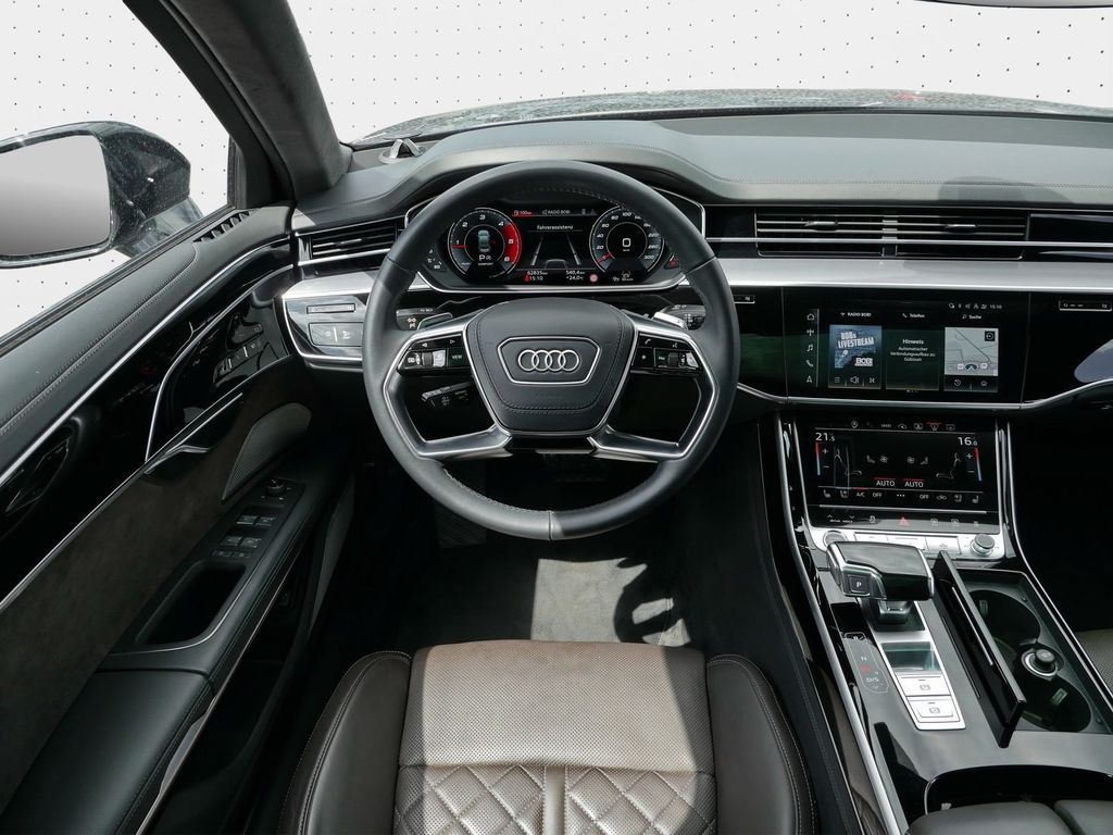 Audi A8 2022
