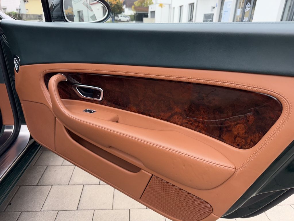 Bentley Continental GT 2005