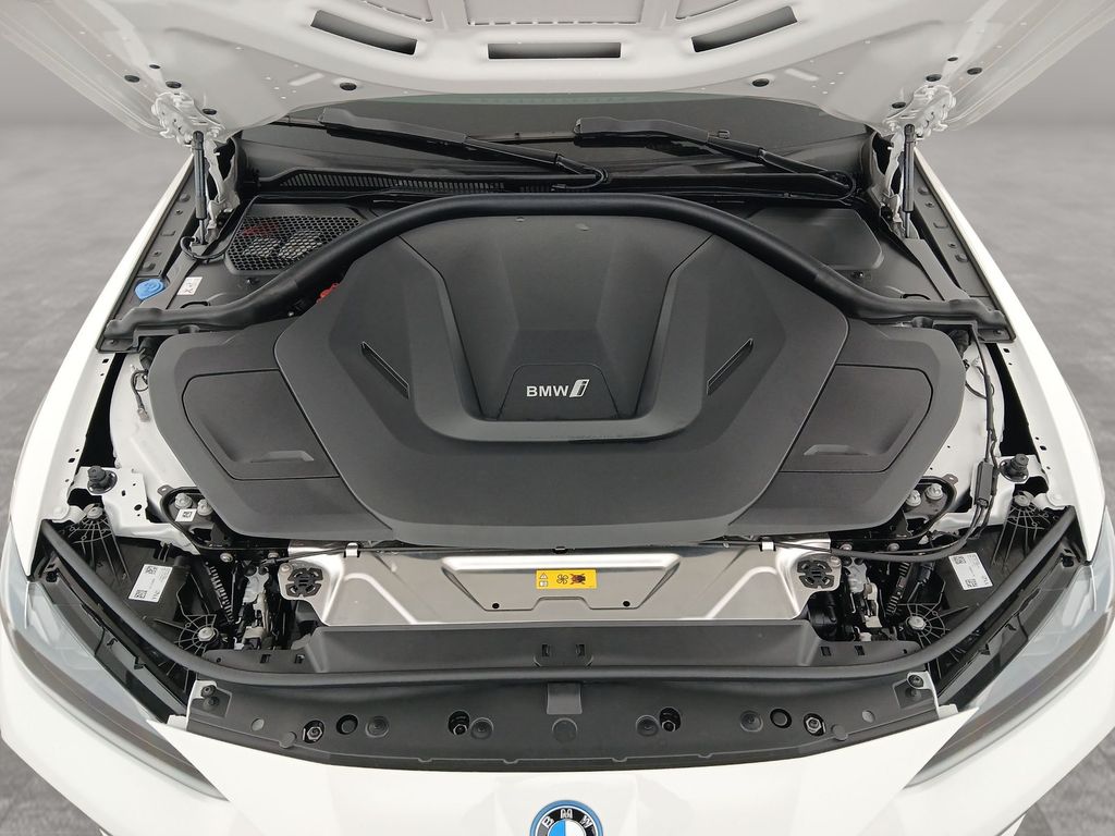 BMW i4 2025