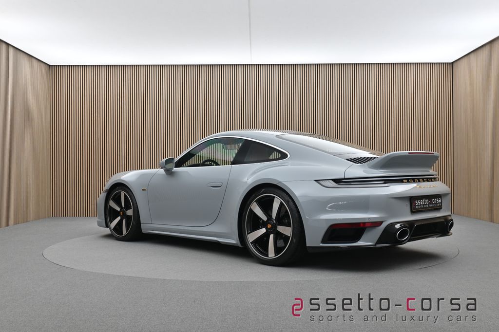 Porsche 992 2022