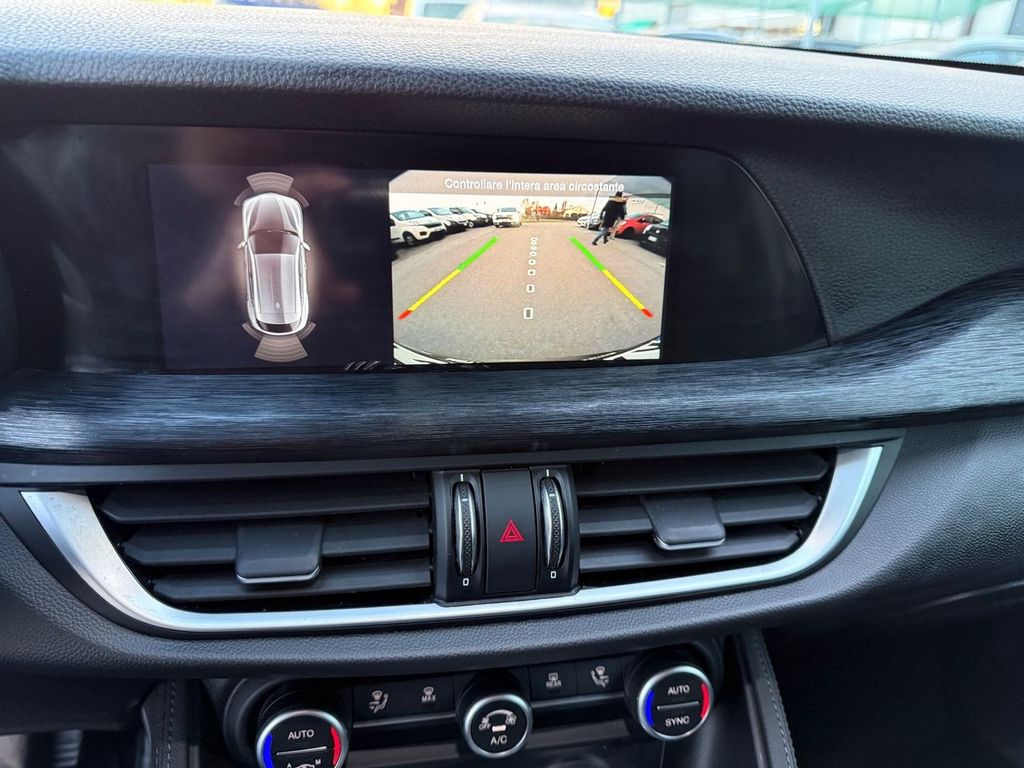 Alfa Romeo Stelvio 2021