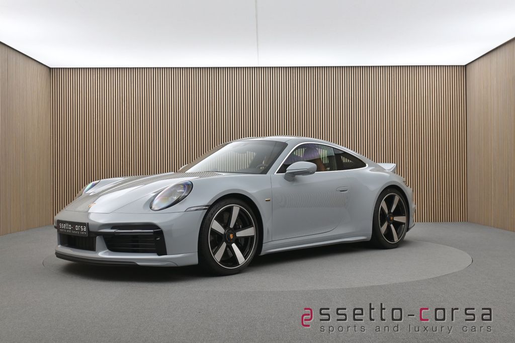 Porsche 992 2022