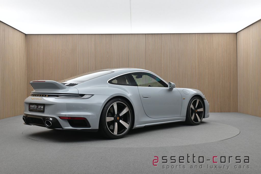 Porsche 992 2022
