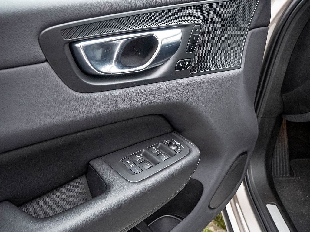 Volvo XC60 2022
