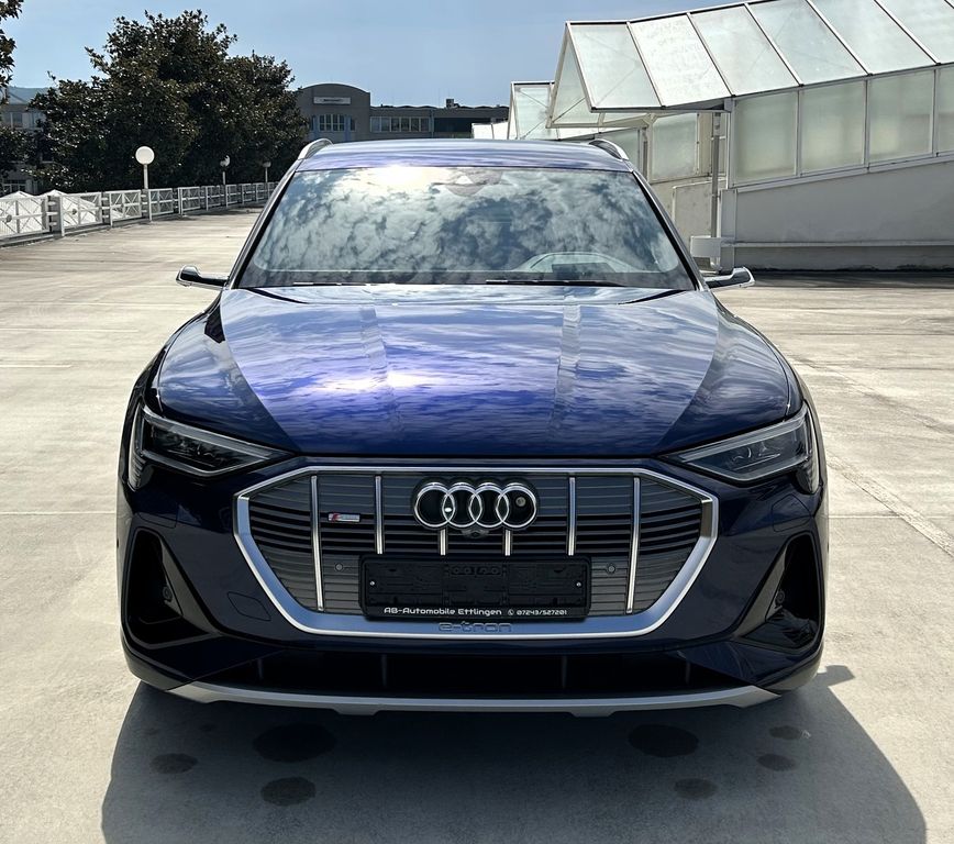 Audi e-tron 2022