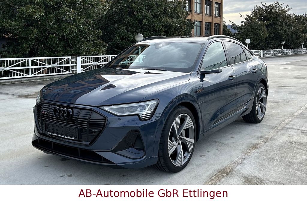 Audi e-tron 2022