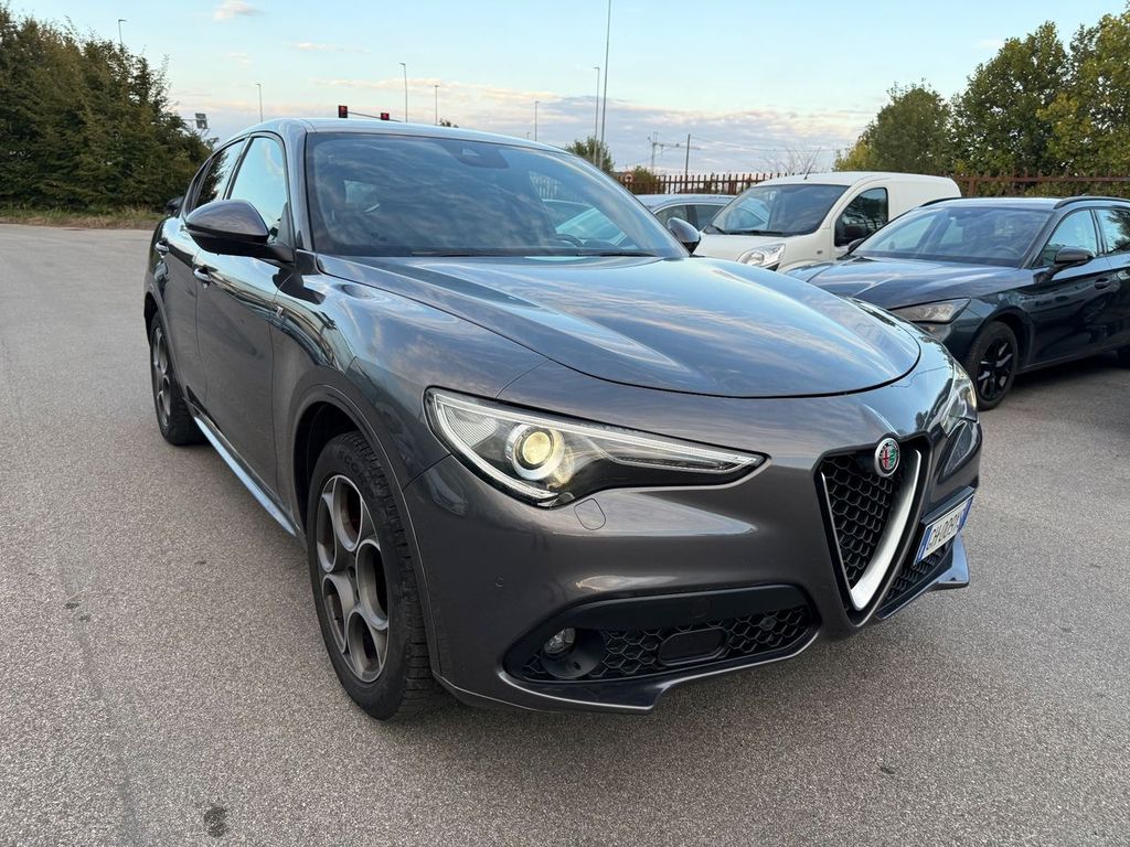 Alfa Romeo Stelvio 2022