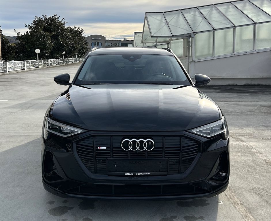 Audi e-tron 2022