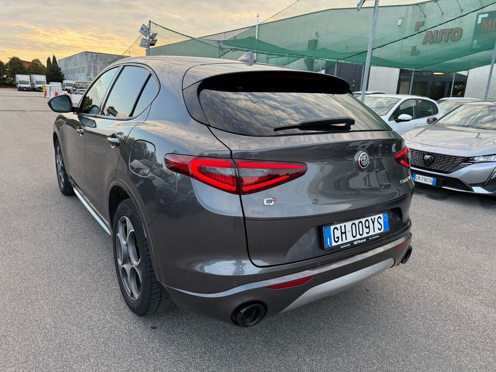 Alfa Romeo Stelvio 2022