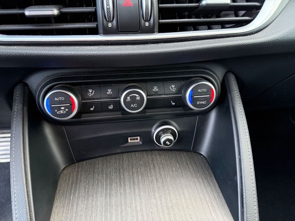 Alfa Romeo Stelvio 2022