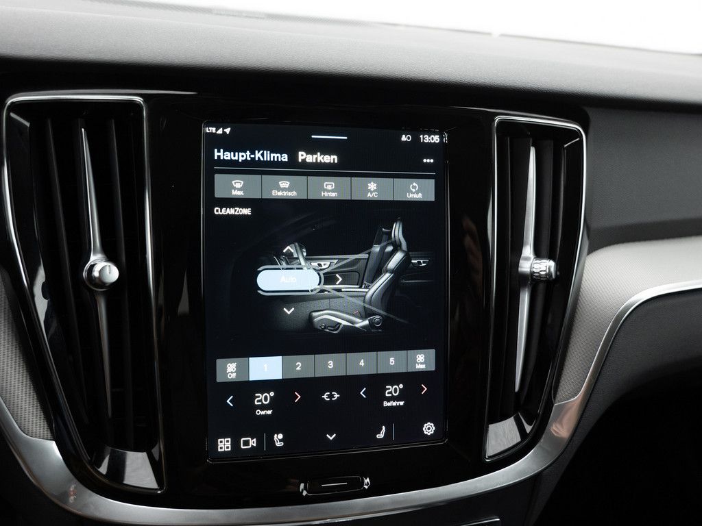 Volvo V60 Cross Country 2023