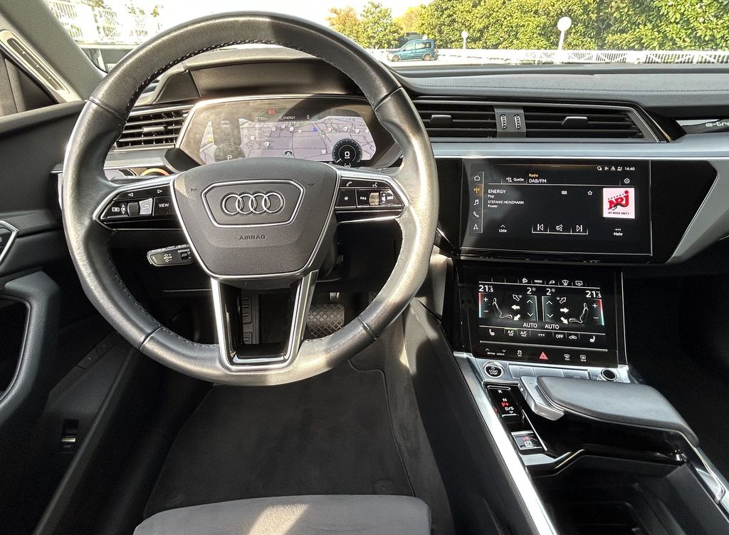 Audi e-tron 2022