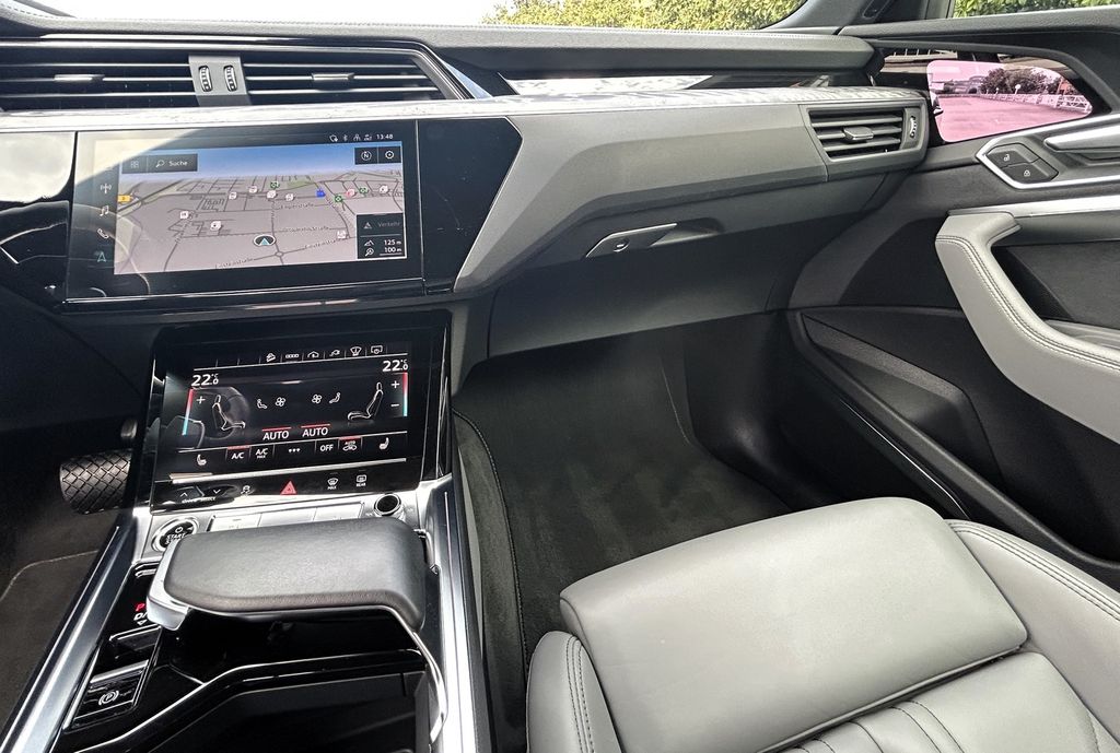 Audi e-tron 2022