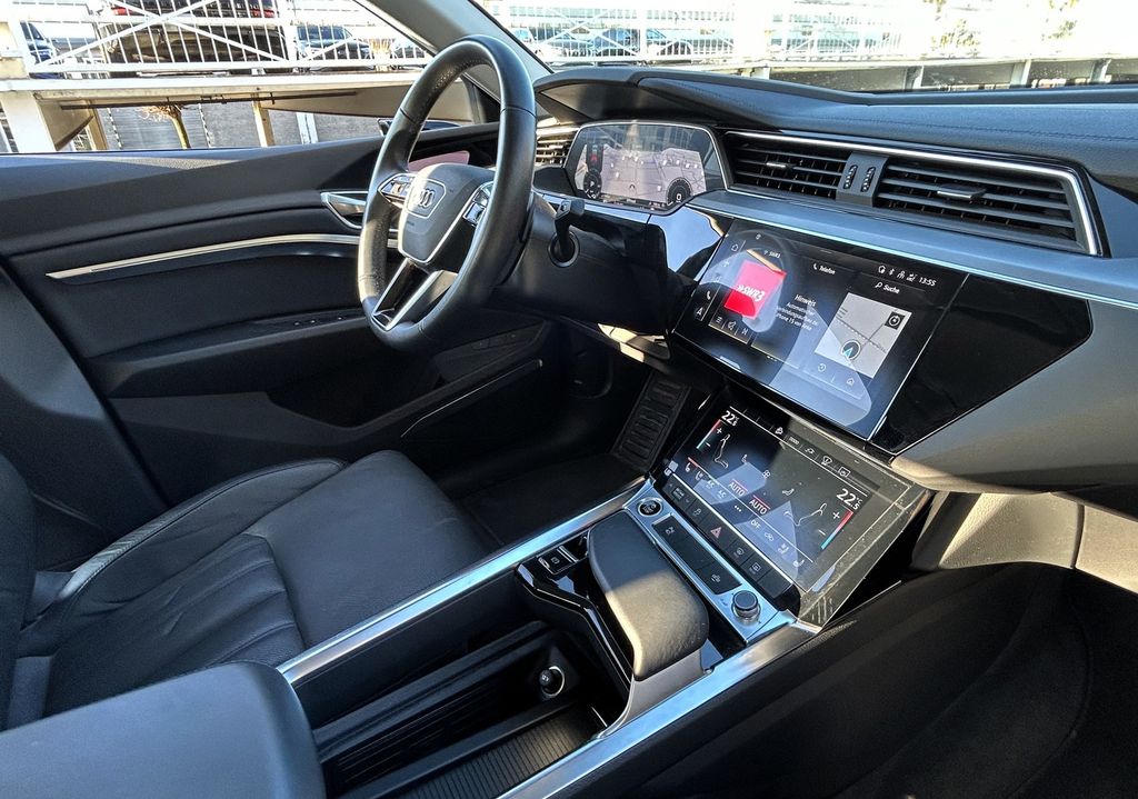 Audi e-tron 2022