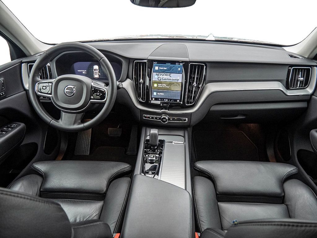 Volvo XC60 2022