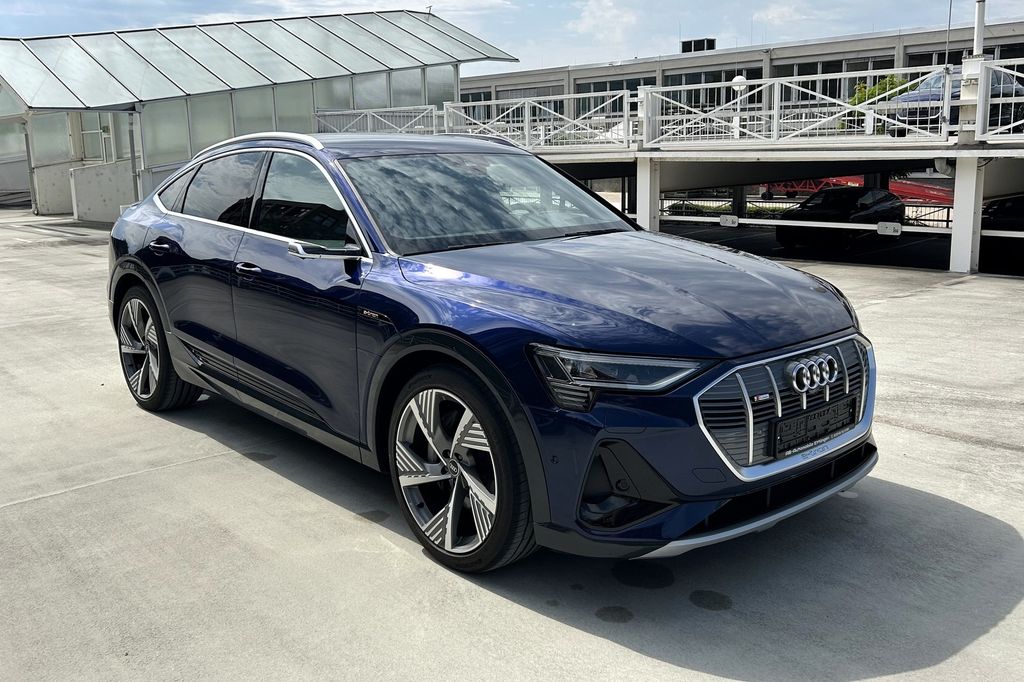 Audi e-tron 2022