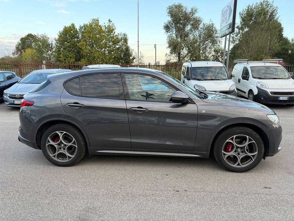 Alfa Romeo Stelvio 2022