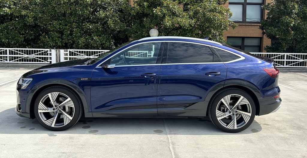 Audi e-tron 2022