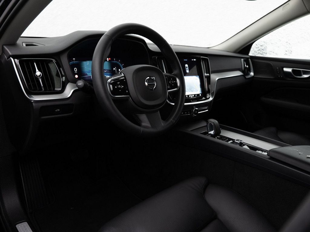 Volvo V60 Cross Country 2023