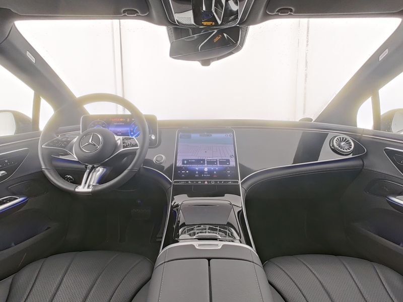 Mercedes-Benz EQE 2024