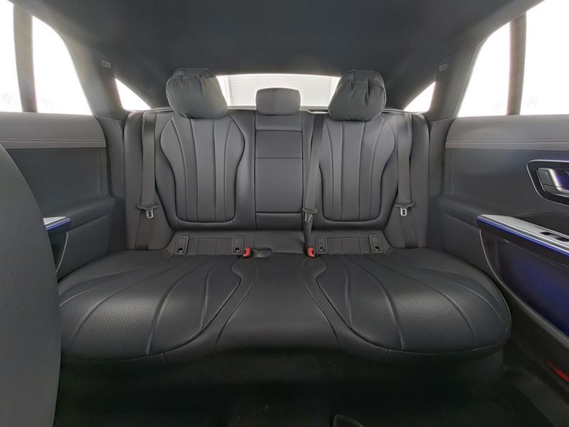 Mercedes-Benz EQE 2024