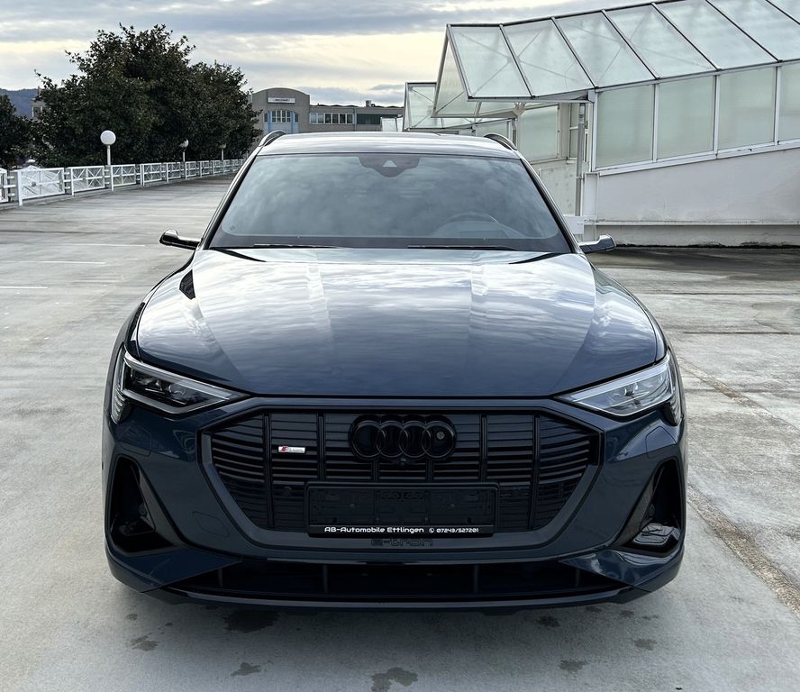 Audi e-tron 2022