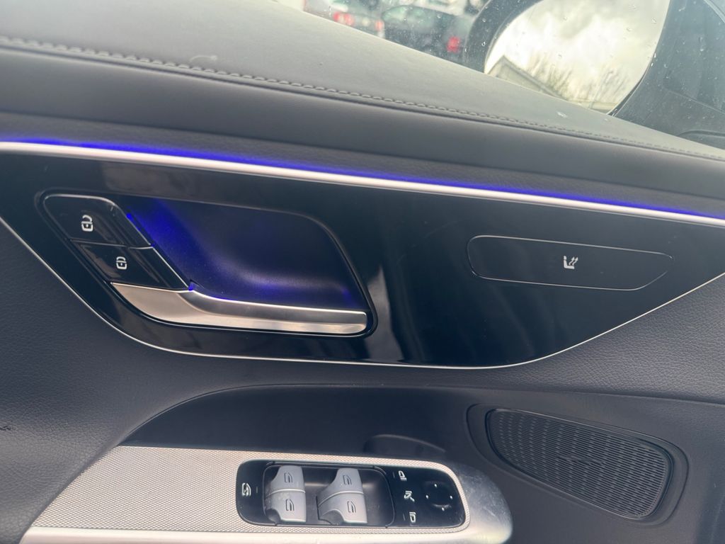 Mercedes-Benz GLC 300 2023